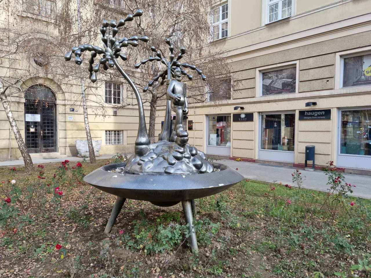 Две пальмы на острове счастья