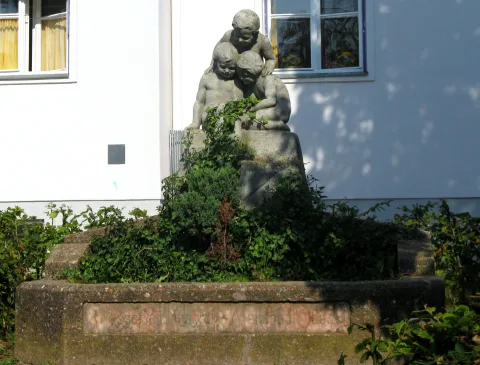 Фрогкёнигсбруннен