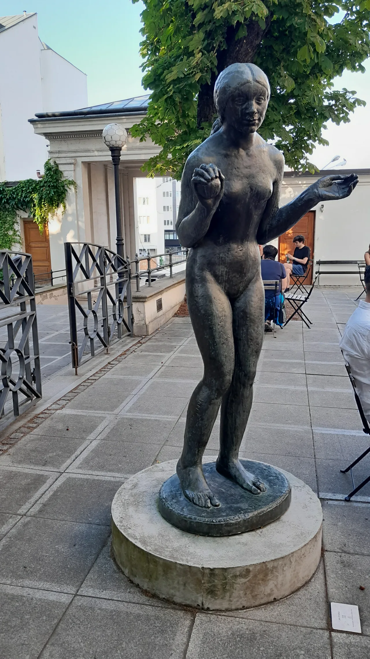 Ева