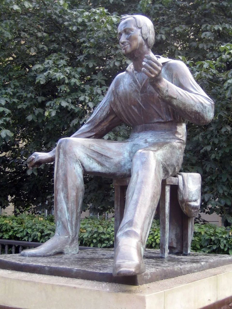 Памятник Генриху Гейне