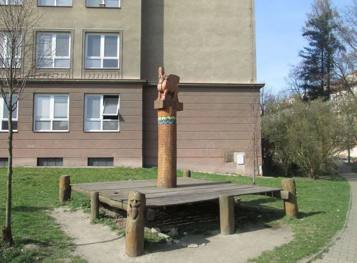 Вавилонская башня