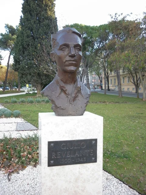 Джулио Ревеланте