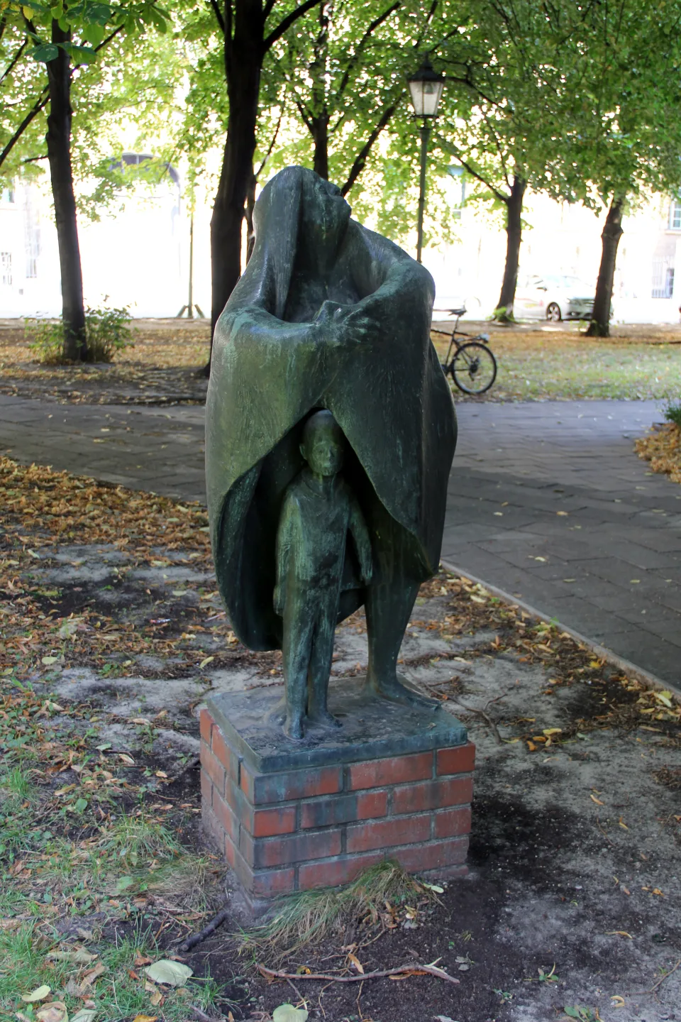 Муттер унд Кинд