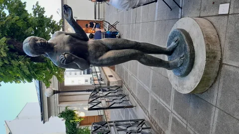 Ева