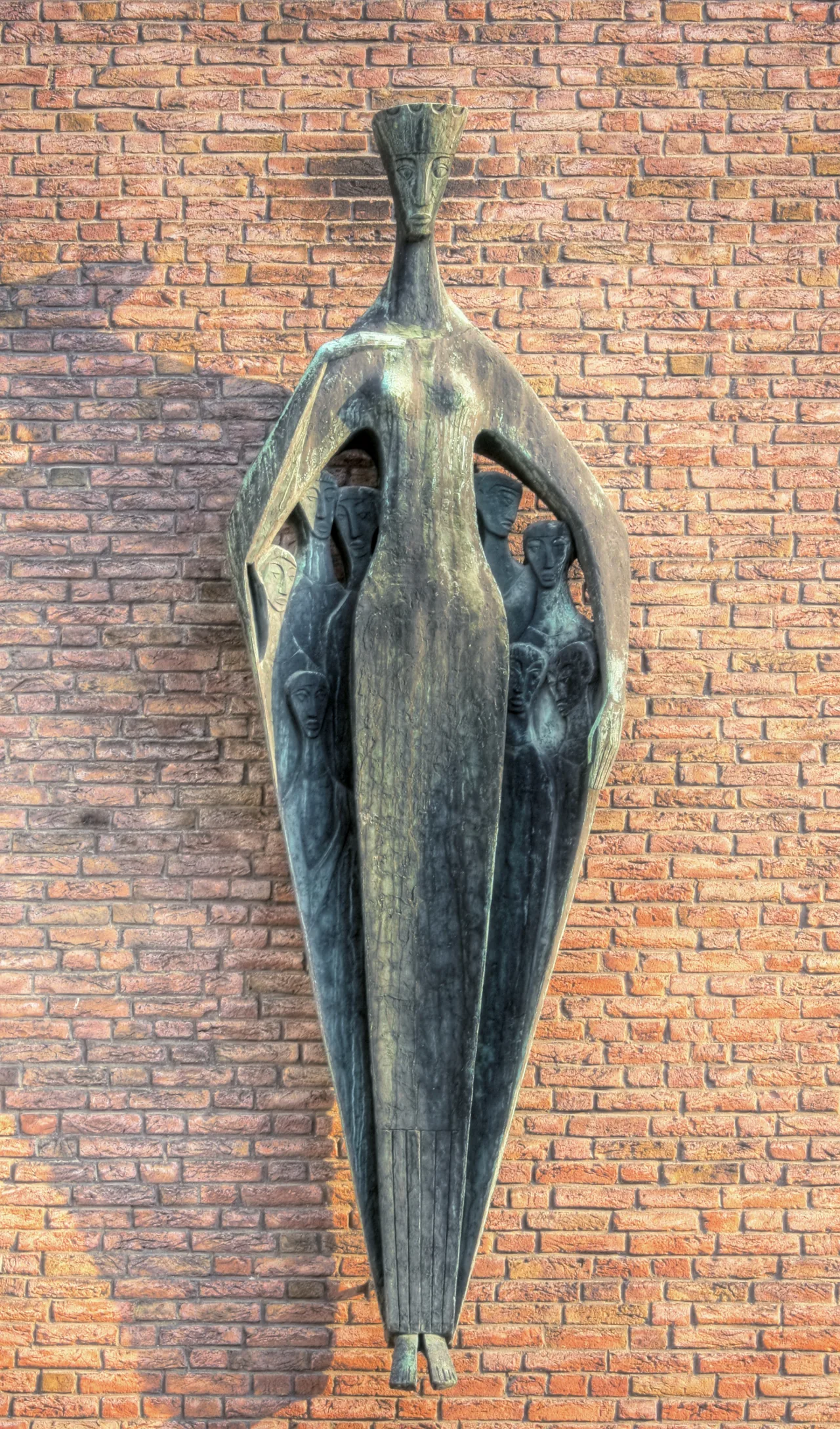 Mutter Colonia