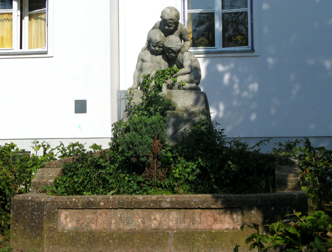 Фрогкёнигсбруннен